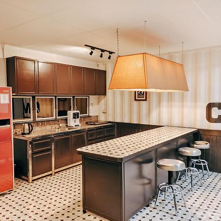 Hotel Snow Анхелес Екстериор снимка