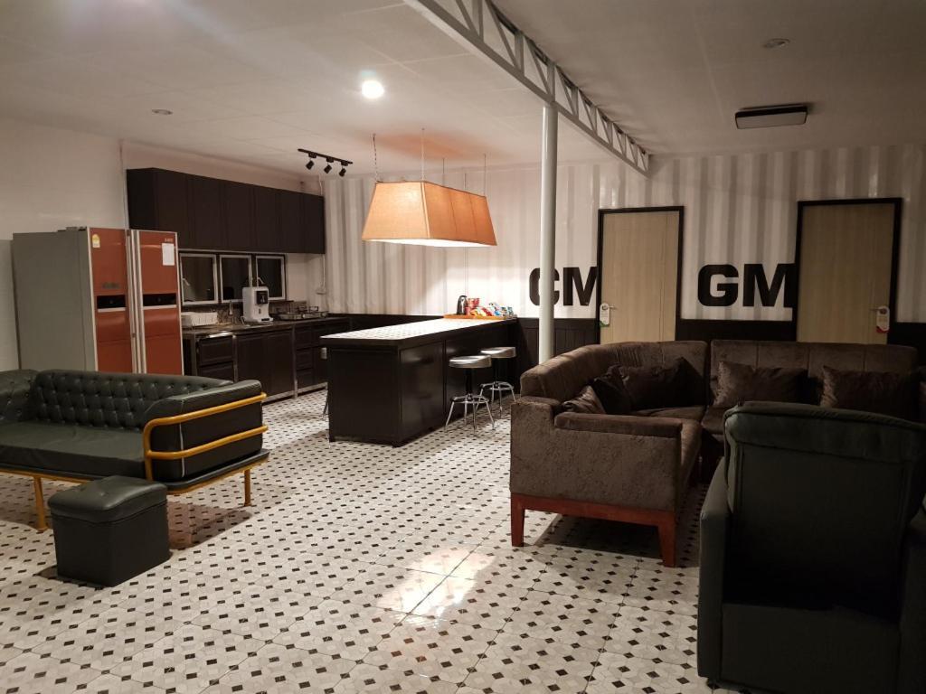 Hotel Snow Анхелес Екстериор снимка